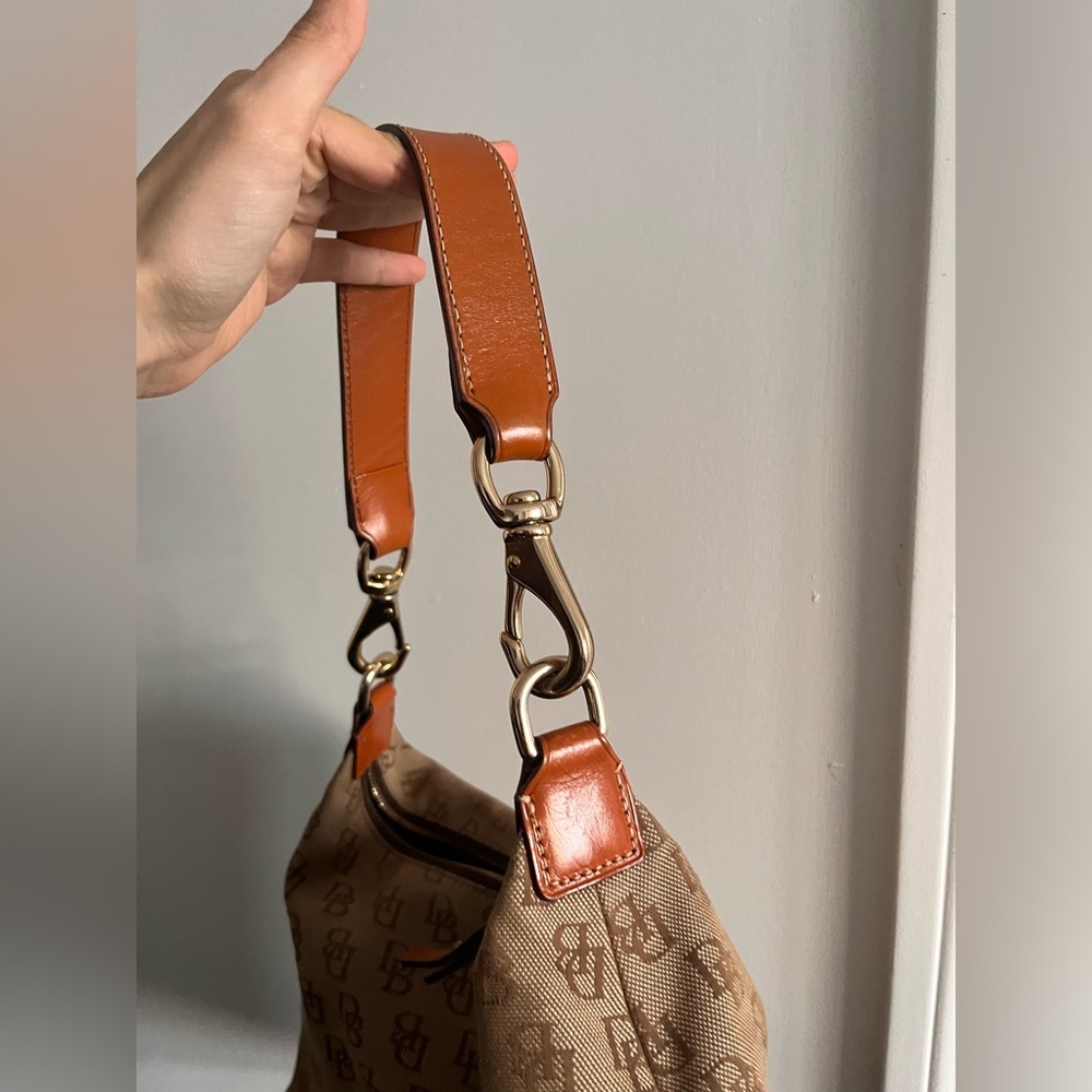 Dooney & Bourke tan brown signature canvas hobo bag - Picture 8 of 15